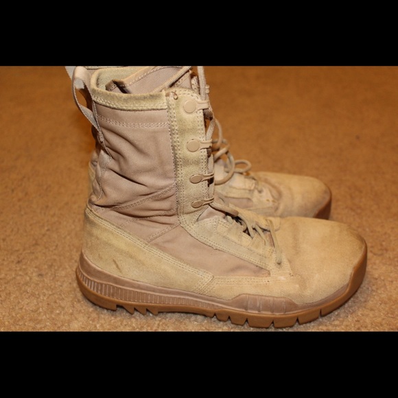 nike sfb tan